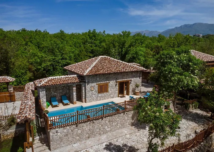 Carevic Resort & Villas